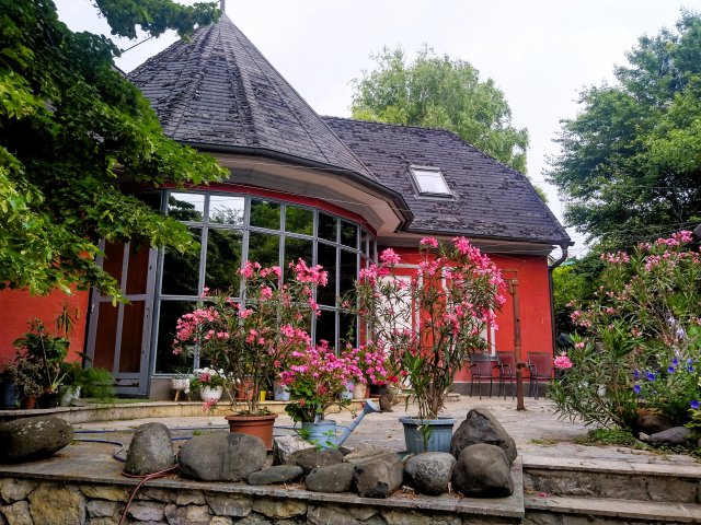 Eladó családi ház, Szekszárdon 94.9 M Ft, 5 szobás