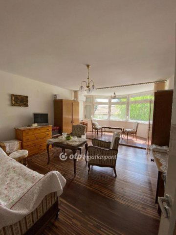 Eladó sorház, Pécsett 107.9 M Ft, 4 szobás