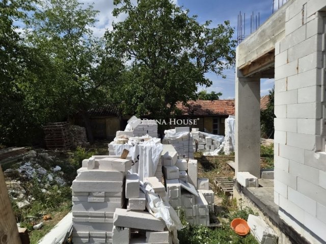 Eladó családi ház, Tárnokon 70 M Ft, 5 szobás