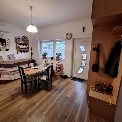 Eladó családi ház, Siófokon 130 M Ft, 5 szobás