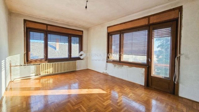 Eladó családi ház, Tápiószecsőn 59.9 M Ft, 5 szobás