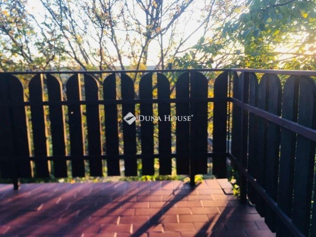 Eladó családi ház, Mogyoródon 46 M Ft, 4 szobás