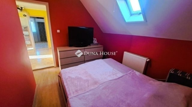 Eladó ikerház, Üllőn 125 M Ft, 5 szobás / költözzbe.hu