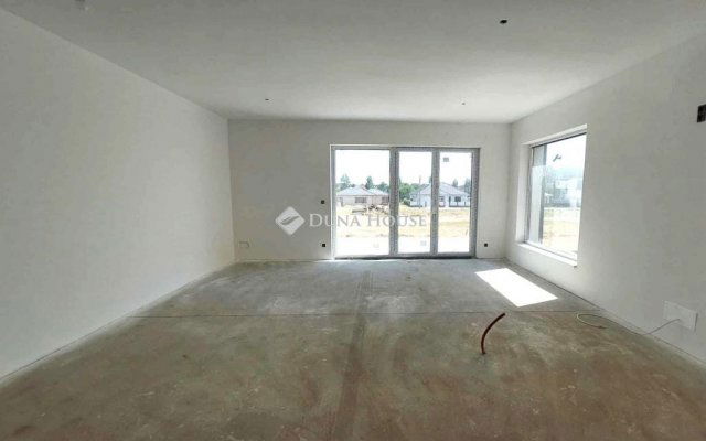 Eladó sorház, Debrecenben 127 M Ft, 5 szobás