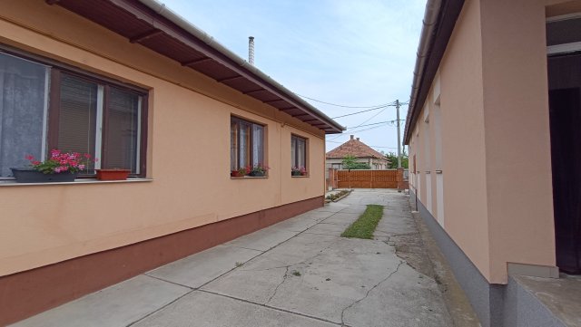 Eladó családi ház, Tiszavasváriban 34.9 M Ft