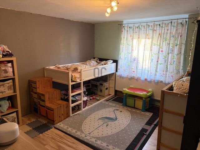 Eladó családi ház, Lajoskomáromban 42 M Ft, 5 szobás