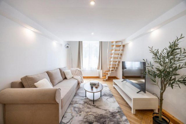 Eladó téglalakás, Budapesten, VI. kerületben, Podmaniczky utcában