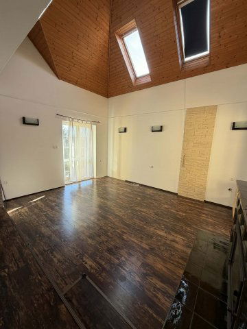 Kiadó családi ház, albérlet, Szombathelyen 374 E Ft / hó