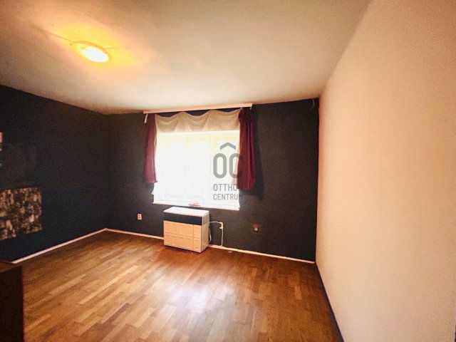 Eladó téglalakás, Győrött 35.9 M Ft, 1 szobás