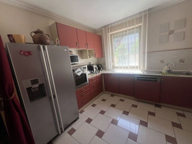 Eladó családi ház, Szegeden 150 M Ft, 4+1 szobás