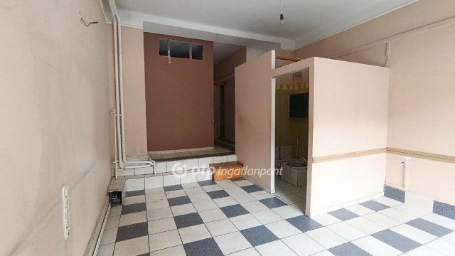 Kiadó iroda, Budapesten, I. kerületben 320 E Ft / hó, 1+1 szobás