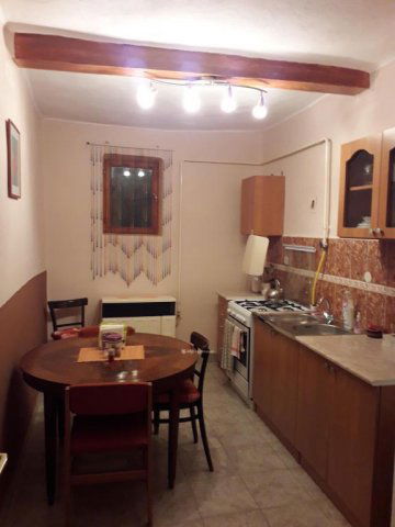 Eladó családi ház, Zsákán 10 M Ft, 2+1 szobás