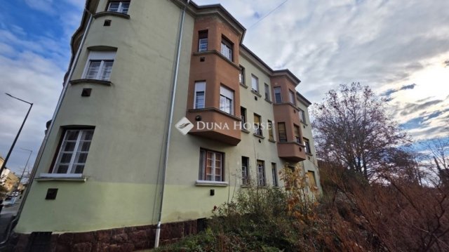 Eladó téglalakás, Szombathelyen 45 M Ft, 2 szobás