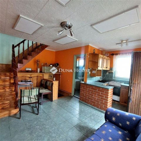 Eladó családi ház, Pákozdon 29.6 M Ft, 2 szobás