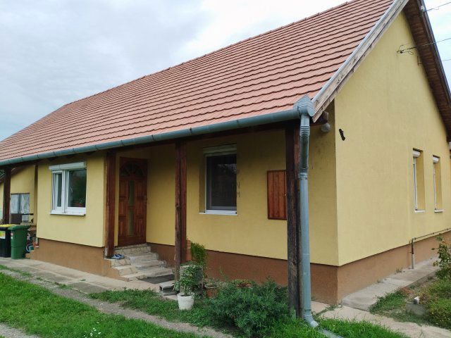 Eladó családi ház, Tárnokon 72.9 M Ft, 3 szobás