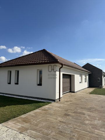 Eladó családi ház, Vilonyán 136 M Ft, 4 szobás