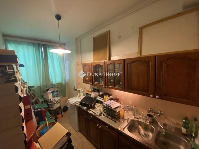 Eladó téglalakás, Budapesten, VIII. kerületben 75 M Ft
