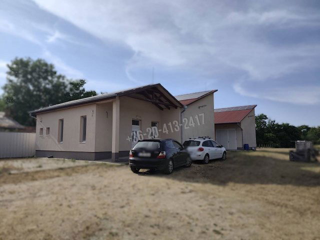 Eladó ipari ingatlan, Dánszentmiklóson 82.5 M Ft