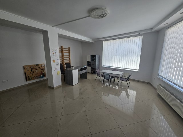 Eladó üzlethelyiség, Pápán 39.99 M Ft / költözzbe.hu
