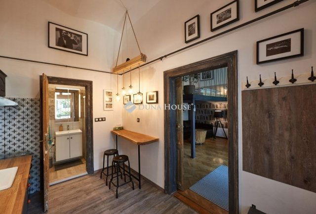 Eladó téglalakás, Budapesten, IX. kerületben 69.9 M Ft, 1 szobás