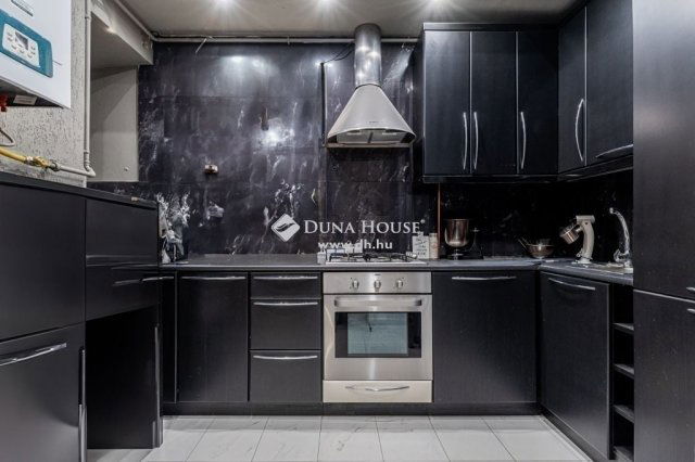 Eladó téglalakás, Budapesten, I. kerületben 114.9 M Ft, 2 szobás