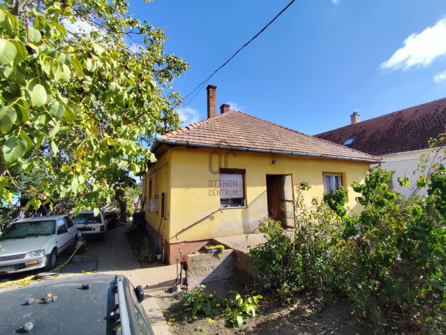 Eladó családi ház, Kecskeméten 55 M Ft, 3 szobás