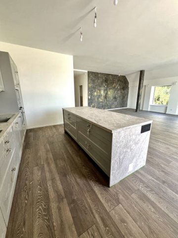 Eladó téglalakás, Budapesten, III. kerületben 364 M Ft, 5 szobás