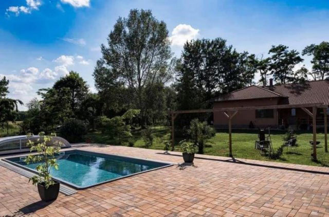 Eladó családi ház, Kocséren 150 M Ft, 3 szobás