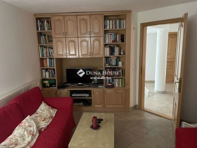 Eladó családi ház, Gödöllőn 169 M Ft, 7 szobás