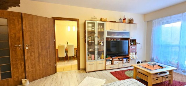 Eladó panellakás, Budapesten, III. kerületben 83.99 M Ft