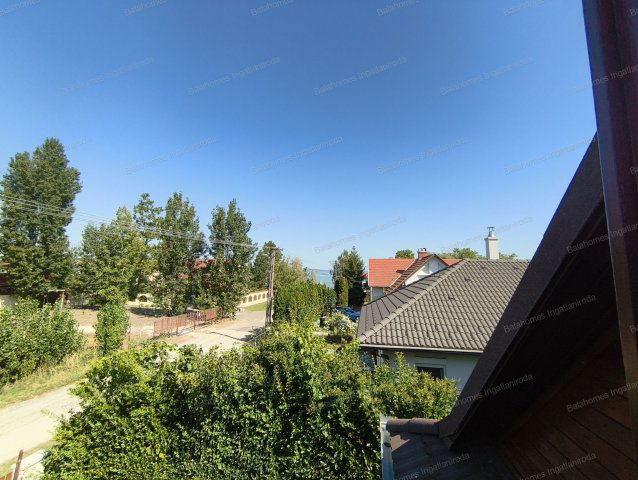 Eladó családi ház, Zamárdiban 105 M Ft, 3 szobás