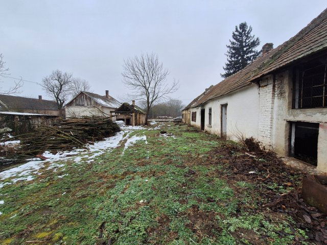 Eladó családi ház, Zalaszentgróton 8.5 M Ft, 2 szobás