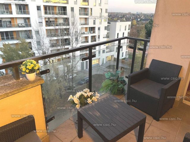 Eladó téglalakás, III. kerületben, Pünkösdfürdő utcában