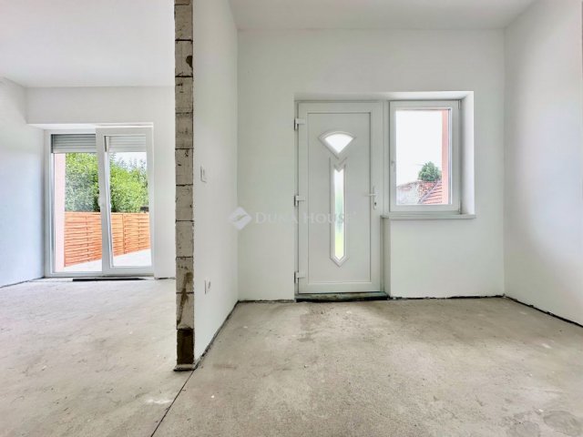 Eladó családi ház, Pécsett, Kopács utcában 88.9 M Ft, 4 szobás
