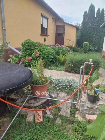 Eladó családi ház, Tiszabercelen 19.9 M Ft, 3 szobás