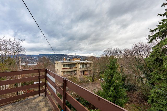 Eladó téglalakás, XII. kerületben, Hadik András utcában