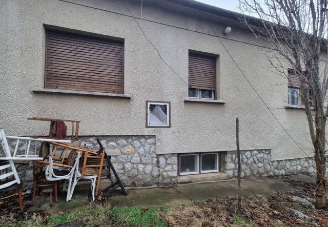 Eladó családi ház, Hosszúhetényen 49.9 M Ft, 5 szobás