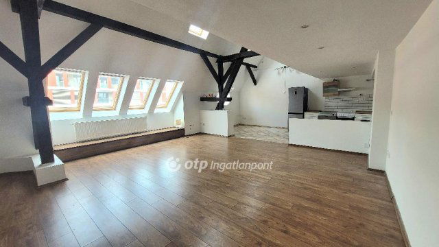 Eladó téglalakás, Budapesten, XIII. kerületben 110 M Ft