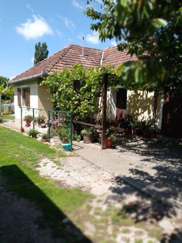 Eladó családi ház, Kehidakustányban 71 M Ft, 3 szobás