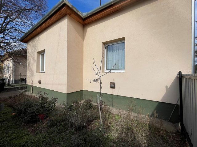 Eladó családi ház, Budapesten, IV. kerületben 89 M Ft, 2 szobás