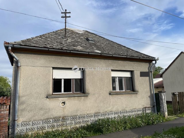 Eladó családi ház, Molnaszecsődön 28.9 M Ft, 2 szobás