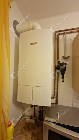 Eladó nyaraló, Komáromban 40 M Ft, 3 szobás