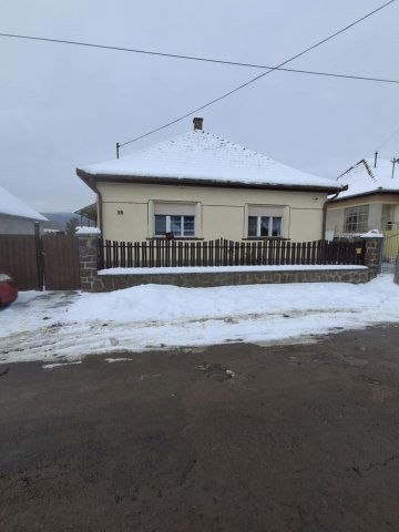 Eladó családi ház, Tarnaszentmárián 22.5 M Ft, 3 szobás