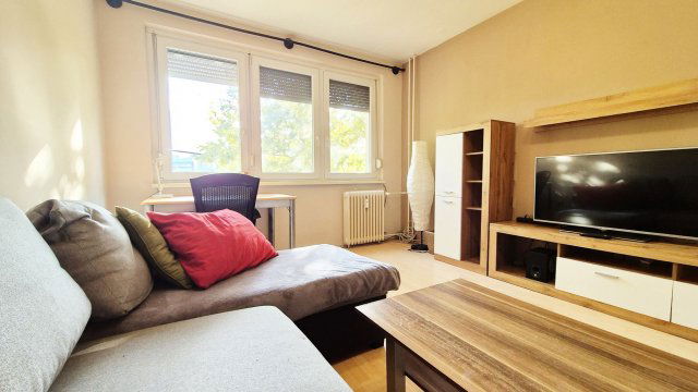 Kiadó téglalakás, albérlet, Debrecenben 295 E Ft / hó, 3 szobás