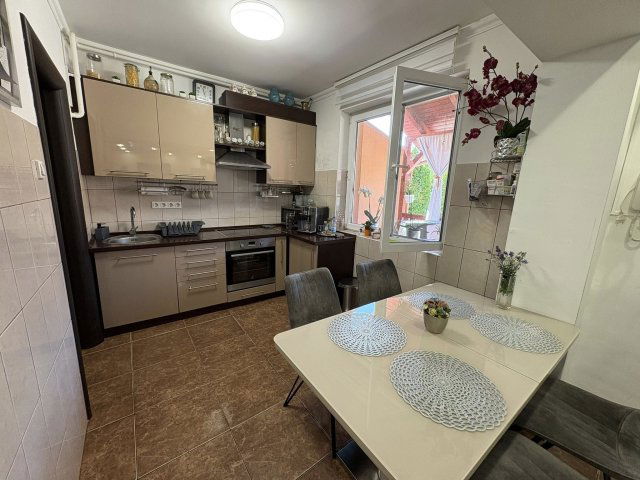 Eladó családi ház, Debrecenben 83 M Ft, 2 szobás