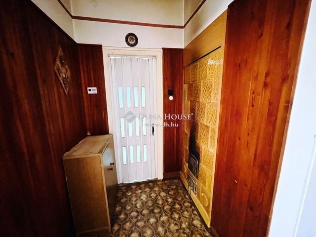 Eladó családi ház, Tápiószecsőn 36.9 M Ft, 2 szobás