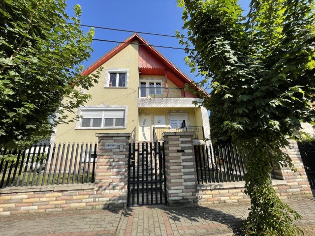Eladó családi ház, Fóton, Kosztolányi Dezső utcában 149 M Ft