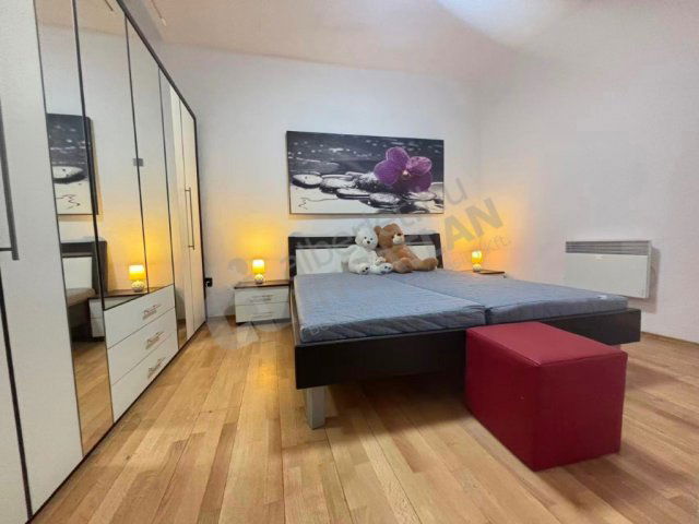 Kiadó téglalakás, albérlet, I. kerületben, Attila úton