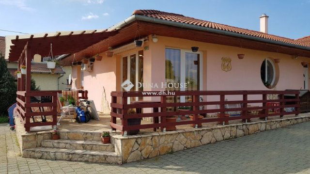 Eladó családi ház, Üllőn 149 M Ft, 4 szobás