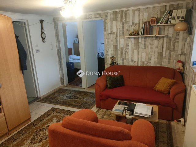 Eladó családi ház, Kecskeméten 34.5 M Ft, 4 szobás